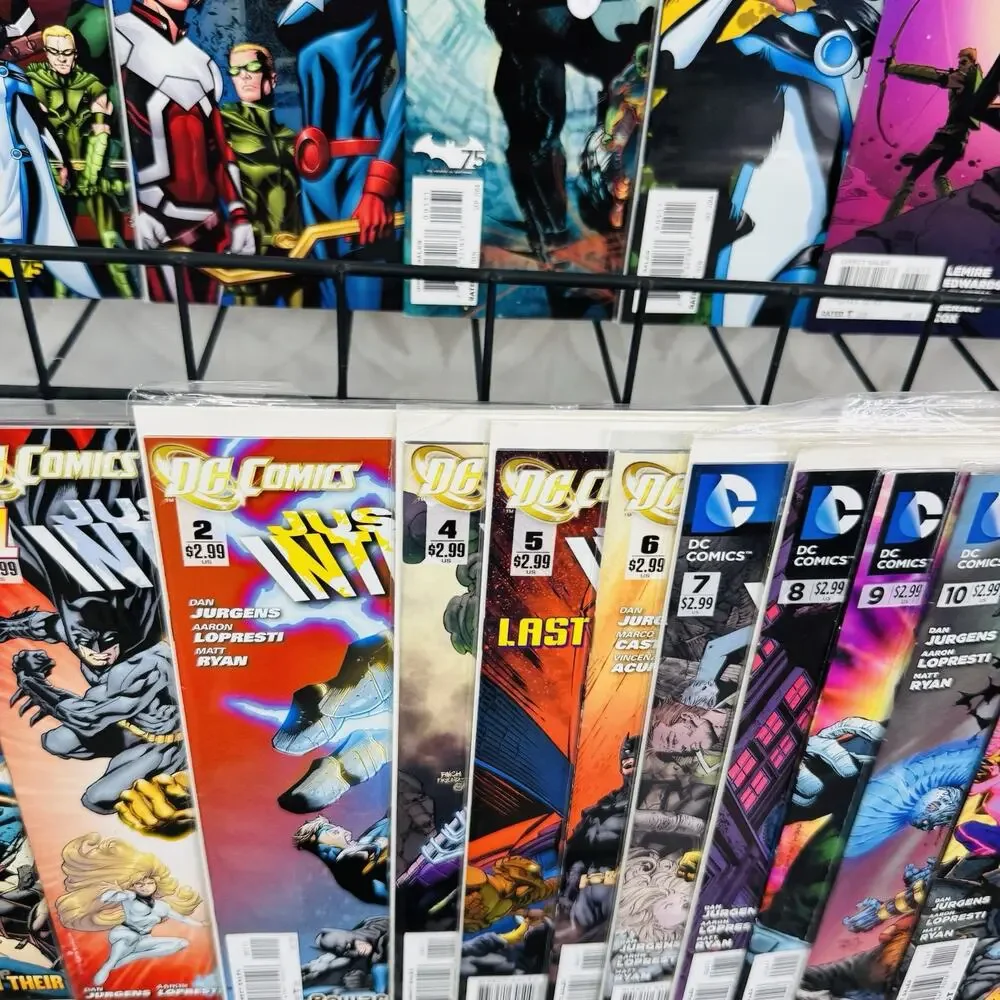 Justice League International 1-2 4-12 Annual 1 JL United 0-1 3 5‎ 6 9 Futurs End
